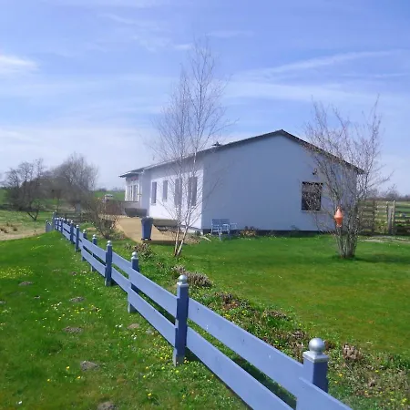 Bullerby , Missunder Faehrstrasse 12, 24864